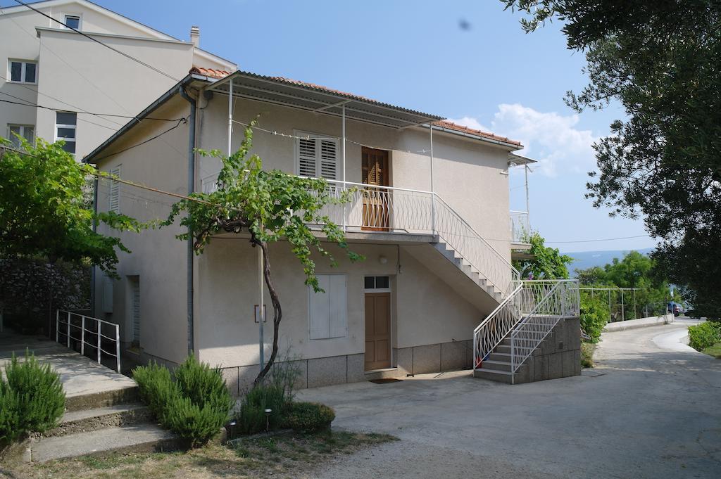 Hostel Guesthouse Mira Omiš Екстериор снимка