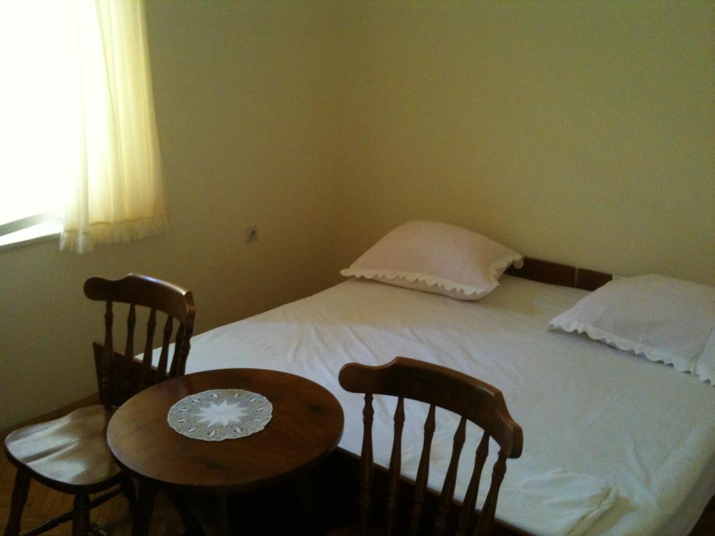 Hostel Guesthouse Mira Omiš Стая снимка