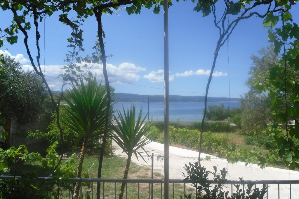 Hostel Guesthouse Mira Omiš Екстериор снимка