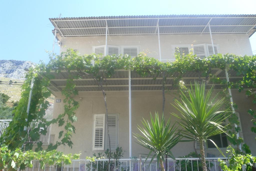 Hostel Guesthouse Mira Omiš Екстериор снимка